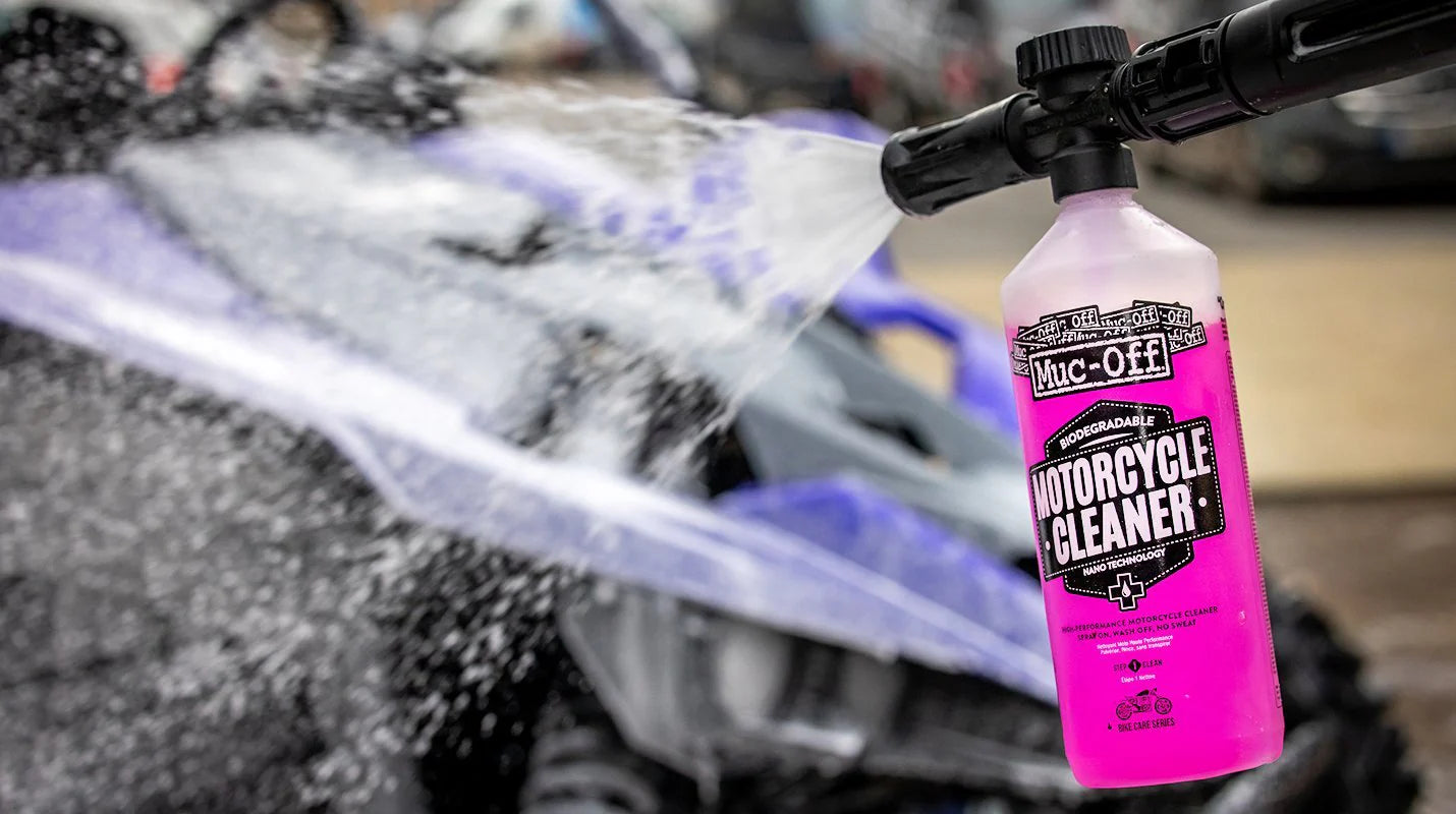 KIT PULISCI E PROTEGGI MOTO MUC-OFF MOTORCYCLE CARE PACK DUO KIT