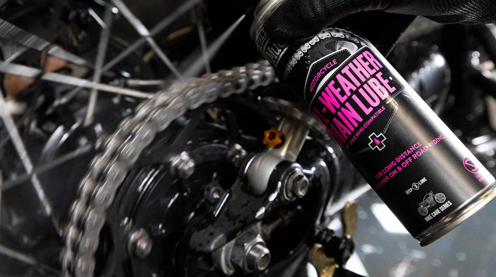 KIT PULISCI PROTEGGI E LUBRIFICA MOTO MUC-OFF CLEAN PROTECT E LUBE KIT