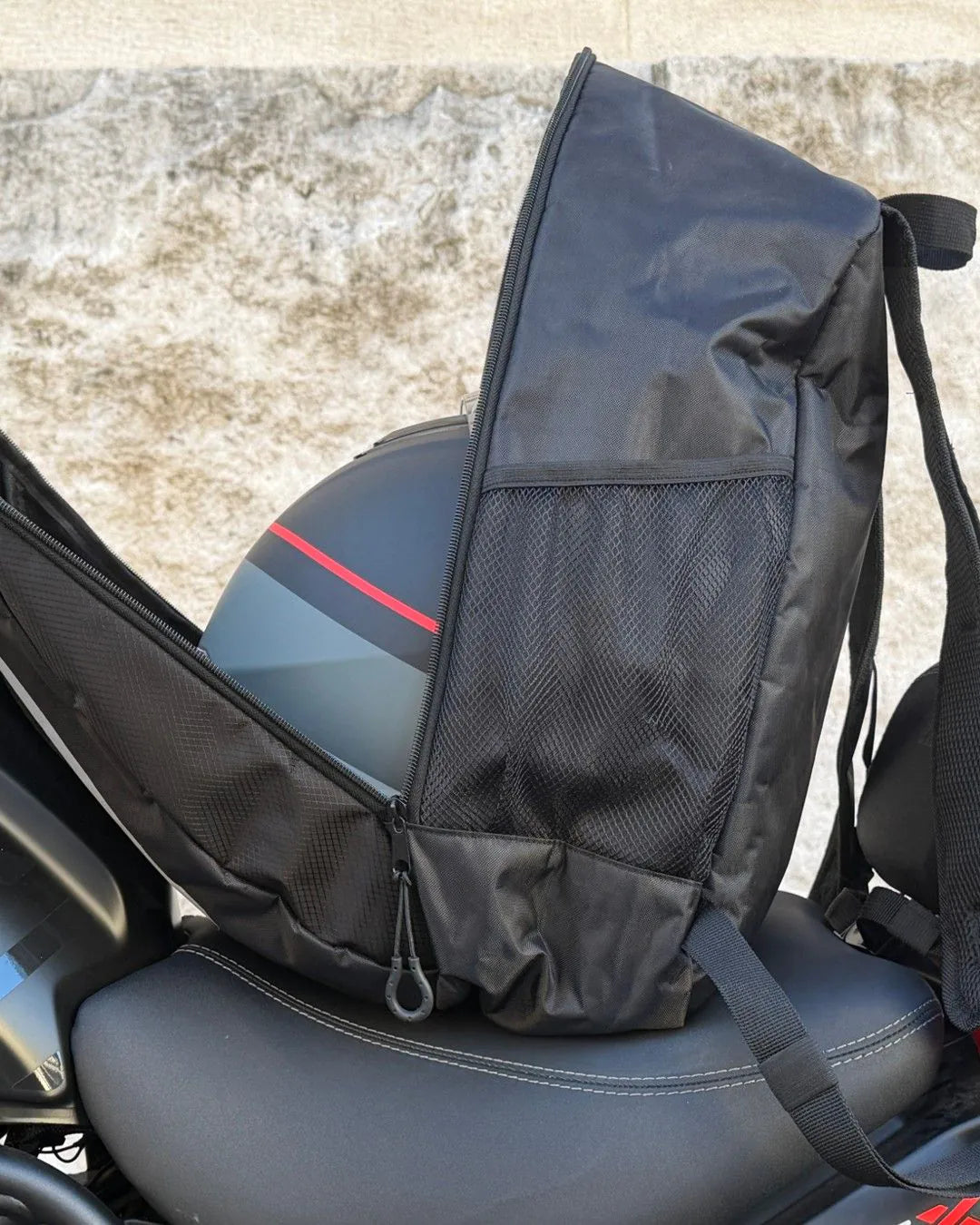 ZAINO MOTO PORTACASCO OJ HUB 26L
