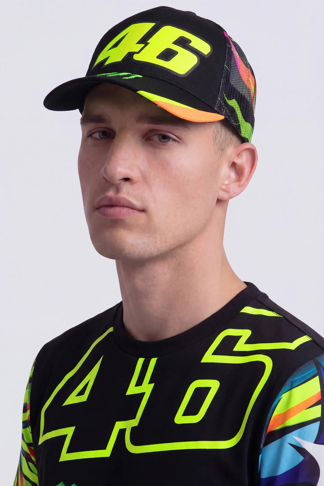 CAPPELLINO CON VISIERA CURVA VR46 SOLE LUNA MONSTER ENERGY TRACKER
